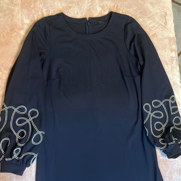 Ann Taylor Navy dress with adorable puff sleeves with white embroidered designs - Picture 4 of 11